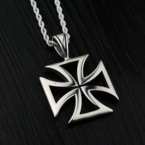 Hip Hop Unisex Titanium Steel Hollow Iron Cross Pendant Necklace Punk Gothic Silver Maltese Cross Necklace For Men Women Jewelry Gift