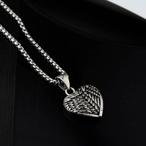 Collana Con Pendente a Cuore Con Piume D'Angelo in Acciaio Inossidabile per Uomo Donna Hip Hop Retro Gothic Gioielli Catena Argento Regalo