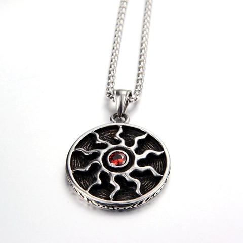 Vintage Titanium Steel Sun Pendant Necklace For Unisex Hip Hop Red Rhinestone Medallion Circle Necklace Bead Chain Jewelry