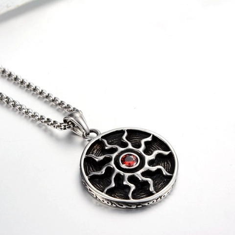 Vintage Titanium Steel Sun Pendant Necklace For Unisex Hip Hop Red Rhinestone Medallion Circle Necklace Bead Chain Jewelry