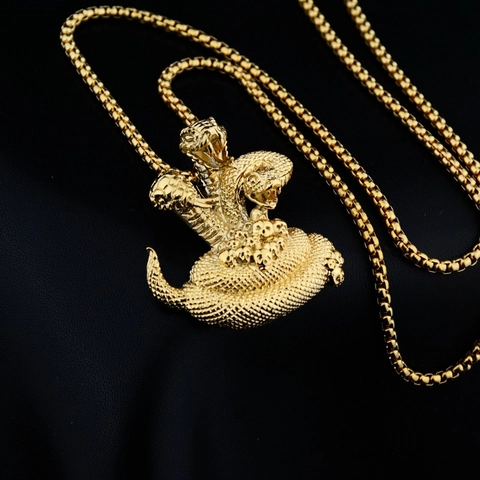 Collana con Pendente Teschio Serpente a Tre Teste in Acciaio al Titanio Goth Vintage per Uomo Donna Gioielli Punk Hip Hop Regalo