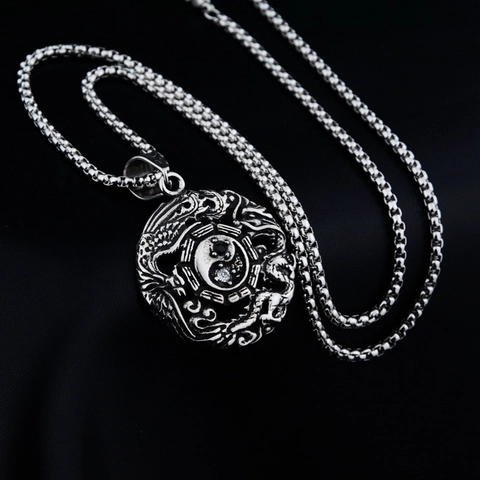 Collana con Ciondolo Vintage in Acciaio al Titanio Yin Yang Otto Trigrammi Strass Doppio Dragone Hip Hop Unisex