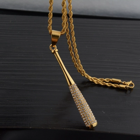 Collier Pendentif Batte de Baseball Hip Hop Incrusté de Strass Acier Titane Alliage Or Chaîne de Corde Bijoux Unisexe