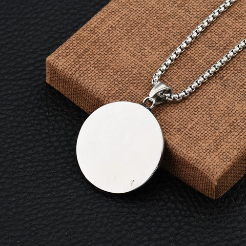 Collana Con Pendente Rotondo Albero della Vita in Acciaio al Titanio Retro Stile Hip Hop Gioielli in Metallo Argentato Unisex