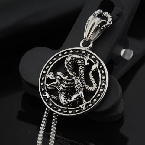 Vintage Chinese Dragon Round Pendant Necklace For Men Women Hip Hop Titanium Steel Hollow Relief Medallion Jewelry Gift