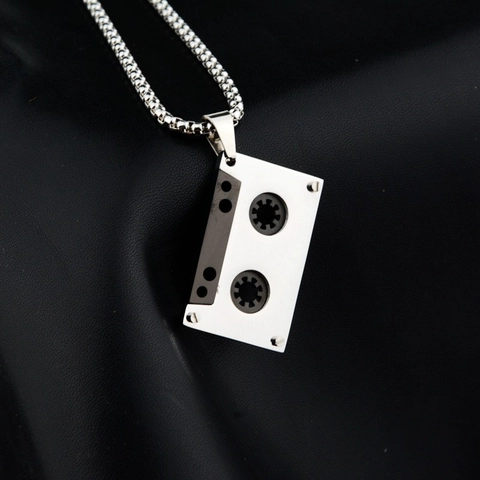 Collana con Ciondolo a Forma di Cassetta Retrò per Uomo Donna in Acciaio Inossidabile Gioielli Stile Hip Hop Street per Amanti della Musica