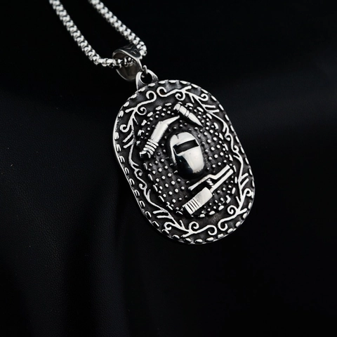 Collar Colgante Máscara de Soldar Escudo de Acero Inoxidable Vintage Relieve Grabado Estilo Hip Hop Joyería Punk Industrial para Hombres Mujeres
