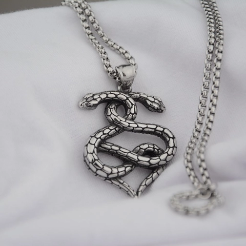 Collana con Pendente Cuore Doppia Serpente Gotica Acciaio Inossidabile Argento Antico Gioielli Hip Hop Punk per Uomo Donna