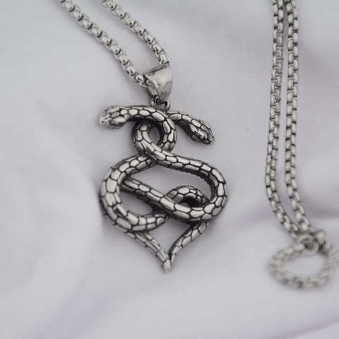Collana con Pendente Cuore Doppia Serpente Gotica Acciaio Inossidabile Argento Antico Gioielli Hip Hop Punk per Uomo Donna