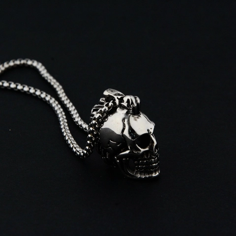 Collana con Ciondolo a Teschio Indiano Punk Vintage Acciaio Inossidabile Hip Hop Rock Goth Gioielli per Uomo Donna Festa Regalo