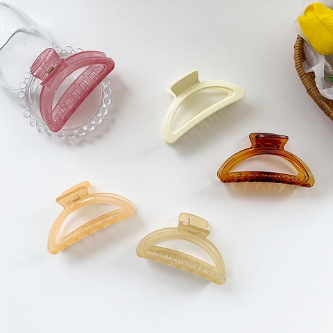 Pinza de Pelo Grande de Plástico Forma de Arco Geométrico Calado Mate Pinza de Agarre Para Mujer Accesorios de Peinado