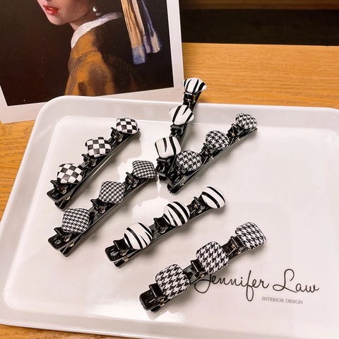 Pinzas para el Cabello Trenzadas Retro con Cuadros y Pata de Gallo para Mujer Pinzas de Pico de Pato Blancas y Negras Accesorio Coreano