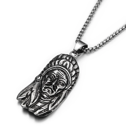Collier Pendentif Tête de Guerrier Indien Vintage Acier Titane Rétro Style Ethnique Portrait de Chef Bijoux Hip Hop Homme Femme