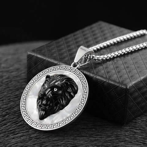 Collana Hip Hop in Acciaio Inox Con Pendente a Testa di Leone Medaglione Greco Texture Madreperla Gioielli Unisex