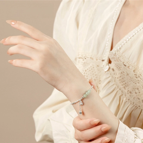 Pulsera de Plata de Ley S925 Con Colgante de Mariposa Lirio de los Valles de Jade Hetian Zirconia Joyería Elegante