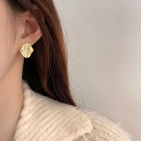 Orecchini a Bottone Francesi Vintage a Forma di Tondo Irregolare con Increspatura dell'Acqua per Donna con Perno in Argento 925