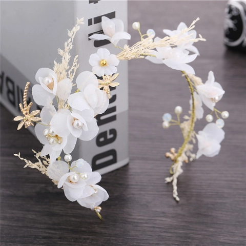 Handmade Forest Style Bridal Flower Crown White Cloth Floral Headband With Faux Artificial Pearl Gold Wire Wedding Hair Accessories For Women