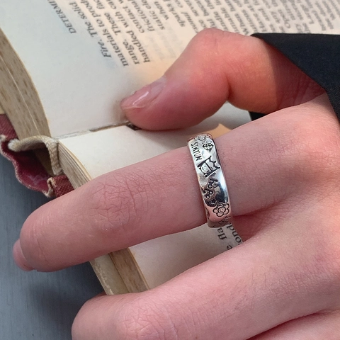 Anello Aperto Regolabile in Rame Vintage per Donna Retro Graffiti Fiore Corona Design Inciso Gioielli di Moda Regalo