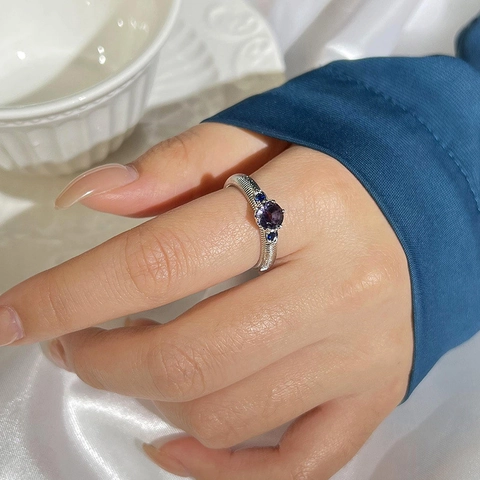Bague Ouverte Réglable en Cuivre avec Strass Violet Vintage Bague de Luxe Rayée Ronde pour Femmes Bijoux de Fête Quotidienne