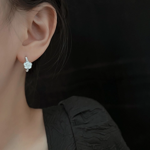 Eleganti Orecchini a Bottone Francesi a Forma di Fiore di Camelia Bianca Con Perno in Argento Sterling 925 Perla Artificial Smalto Donna