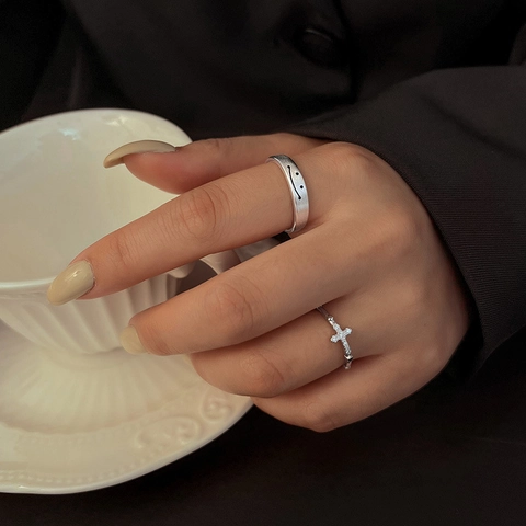 Süßer Smiley Gebürstetes Metall Offener Ring Für Damen Minimalistischer Verstellbarer Versilberter Kupfer Zeigefinger Schmuck