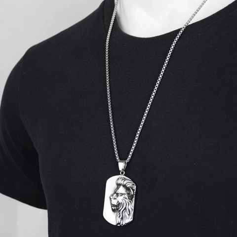 Hip Hop Retro Lion Head Relief Pendant Necklace For Men Women Titanium Steel Rectangular Tag Punk Jewelry Cool Party Accessory