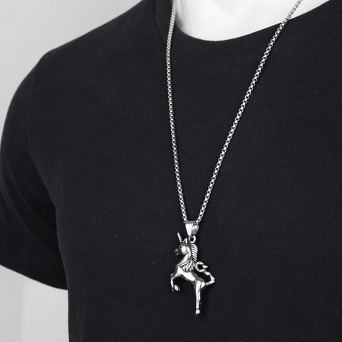Collana con Ciondolo Unicorno Volante Hip Hop per Uomo Donna Acciaio al Titanio Gioielli Animali Punk Accessorio Senza Catena