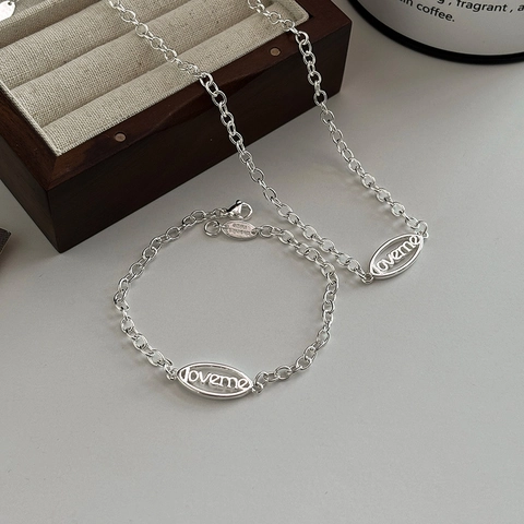 Minimalista Set Bracciale Collana in Rame Con Pendente Ovale Lettere Love Me Placcato Argento Gioielli Romantici Regalo Donna Accessorio