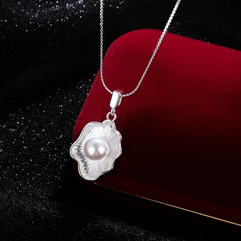 Französischer Stil Muschel Künstliche Perle Anhänger Halskette Elegante Versilberte Kupfer Schlüsselbeinkette Für Damen Minimalistischer Schmuck