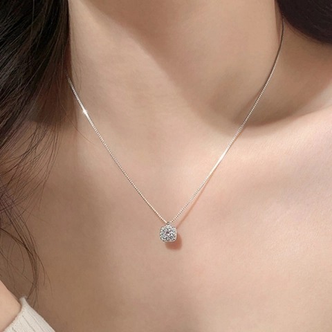 Lichte Luxe Vierkante Hanger Ketting Koper Wit Goud Verguld Zirconia Halo Sleutelbeenketting Elegant Sieraden Voor Dames Cadeau