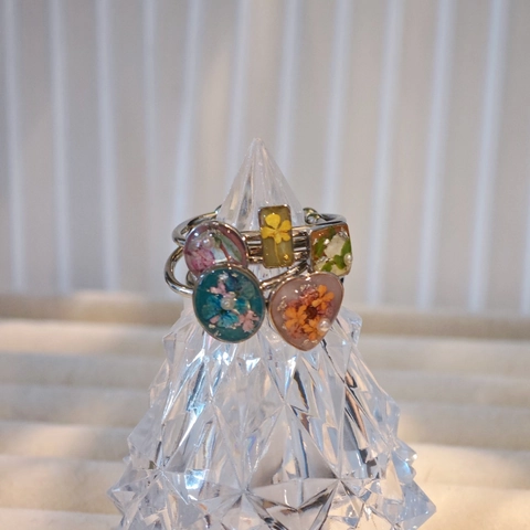 Handmade Stainless Steel Resin Dried Flower Ring For Women Vintage Gold Foil Inlaid Adjustable Flower Finger Jewelry