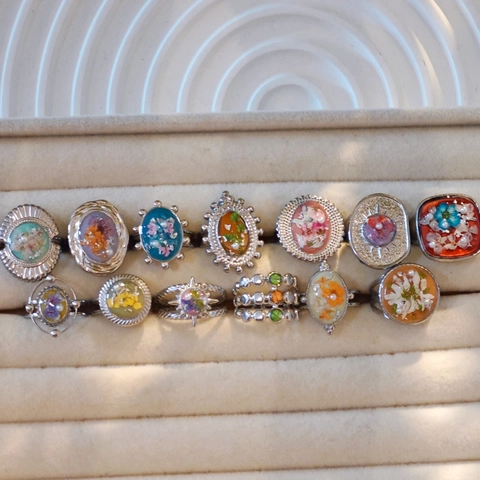 Vintage Stainless Steel Ring Real Dried Flower Resin Band Morandi Style Floral Jewelry For Women Adjustable Handmade Gift