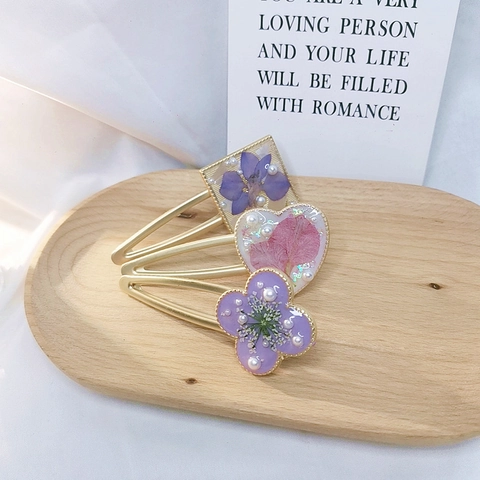 Japanese Style Real Dried Flower Resin Hair Clip Alloy Gold Plated Barrette With Faux Artificial Pearl Square Heart Clover Floral Hairpin Women Hair Jewelry