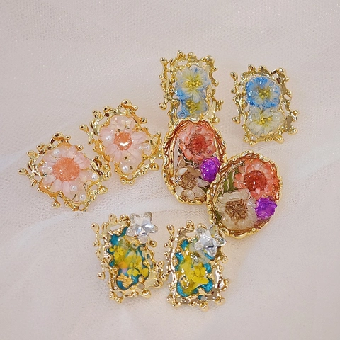 Handmade Dried Flower Stud Earrings Alloy Resin Real Floral Specimen Artificial Pearl Rhinestone Baroque Gold Earrings