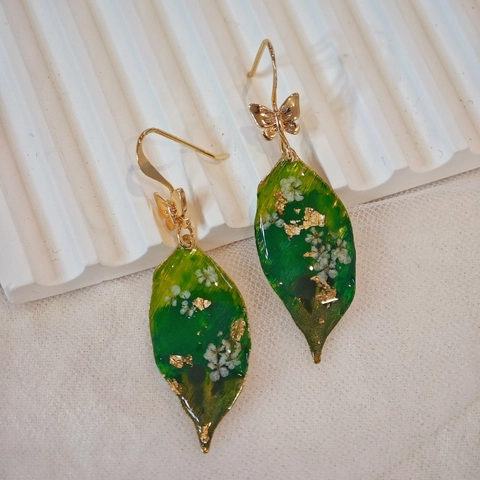 Orecchini Pendenti a Foglia in Resina Fatti a Mano con Fiori Secchi Stile Cinese Farfalla d'Oro con Foglia d'Oro Gioielli Eleganti per Donna