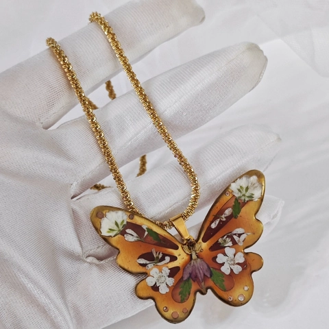 Collier Pendentif Papillon en Acier Inoxydable Fait à la Main Avec Fleurs Séchées Bijoux en Résine Pour Femmes Style Chinois