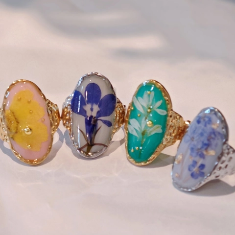 Handmade Vintage Dried Flower Resin Stainless Steel Ring Adjustable Open Floral Finger Ring For Women Fashion Jewelry Gift