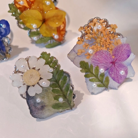 Handmade Real Pressed Flower Resin Ring For Women Mori Style Adjustable Alloy Opening Ring With Faux Artificial Pearl Hydrangea Jewelry
