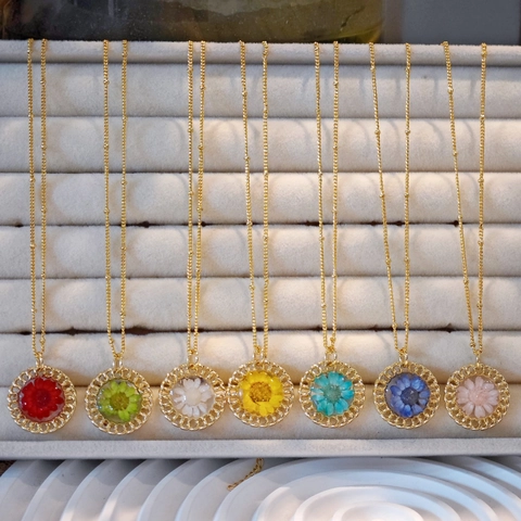 Collier Pendentif Fleur Éternelle Style Mori Fait à la Main en Cuivre Plaqué Or Rond Creux Fleur Séchée Résine Charme Bijoux Cadeau Pour Femmes