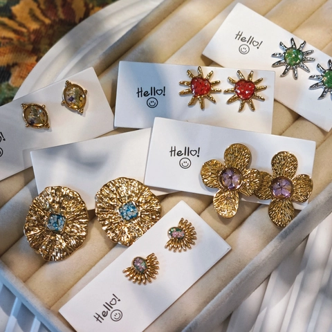Handmade Vintage Stainless Steel Dried Flower Resin Stud Earrings French Elegant Gold Silver Floral Sun Ear Jewelry For Women