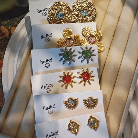 Handmade Vintage Stainless Steel Dried Flower Resin Stud Earrings French Elegant Gold Silver Floral Sun Ear Jewelry For Women