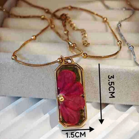 Handmade Vintage Real Dried Flower Resin Pendant Necklace Women Stainless Steel Chain Heart Sun Floral Botanical Clavicle Chain Jewelry