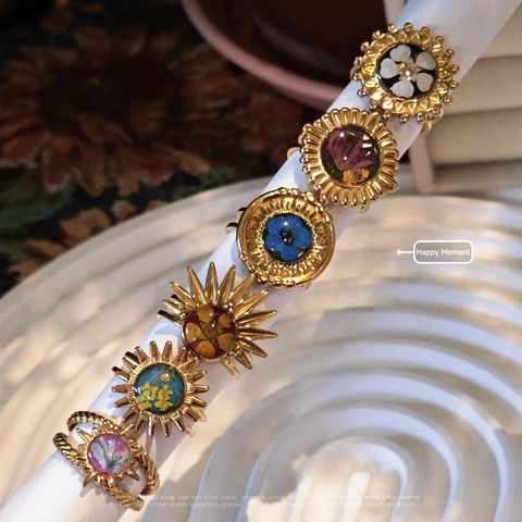 Handmade Stainless Steel Gold Plated Dried Flower Resin Ring Vintage Bohemian Sunflower Sunray Open Ring For Women Jewelry