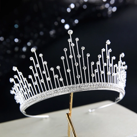 Elegante Corona da Sposa in Lega con Strass Tiara Scintillante da Regina per Matrimonio Compleanno Banchetto Festa Accessori Capelli Donna