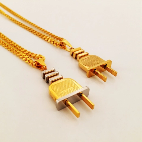 Collar con Colgante de Enchufe de Acero Inoxidable Hiphop Joyería de Estilo Industrial Creativo con Grabado Love You para Hombre