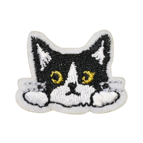 Vintage Self-Adhesive Embroidered Patches Sewing Machine Camera Cat Guitar DIY Clothing Decor Iron On Patch For Bags Hats
