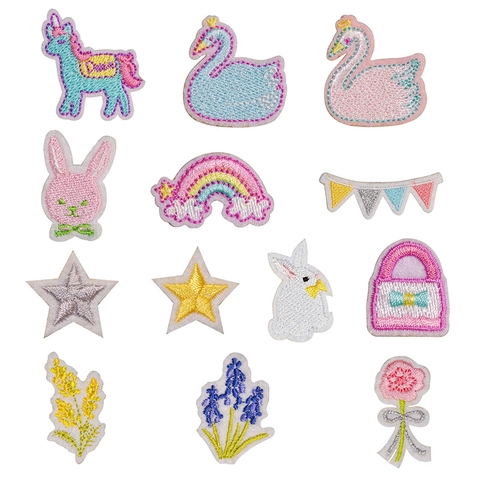 Écussons Brodés en Polyester Dessin Animé Animal Fleur Licorne Cygne Arc-en-ciel Étoile à Repasser Auto-adhésif Bricolage Écusson Vêtement