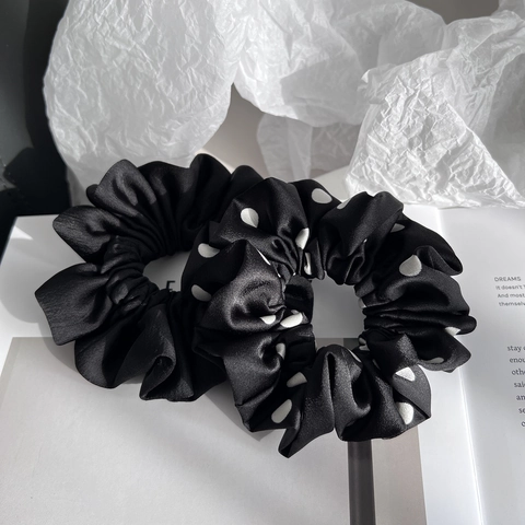 Satin Polka Dot Hair Scrunchies Black Large Elastic Hair Ties Simple Elegant Ponytail Holders For Women Daily Hair Accessories