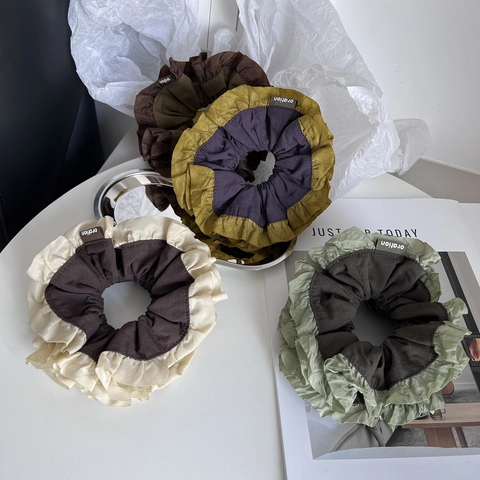 Tweekleurige Geplooide Stof Scrunchie Elegante Grote Ruffled Haarelastiek Voor Vrouwen Stijlvolle Kleurblok Haarelastiek Dagelijkse Accessoires
