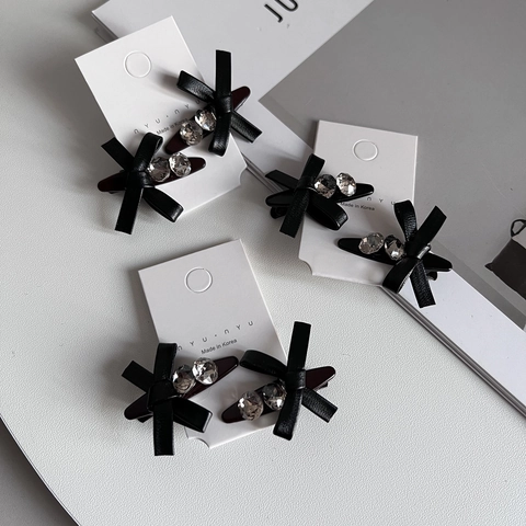 Damen Leder Schleife Haarklammer Handgefertigt Strass Minimalistisch Pony-Klammer Eleganter Koreanischer Stil Haarschmuck Für Den Alltag